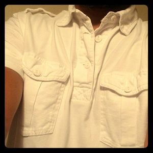 White old navy shirt